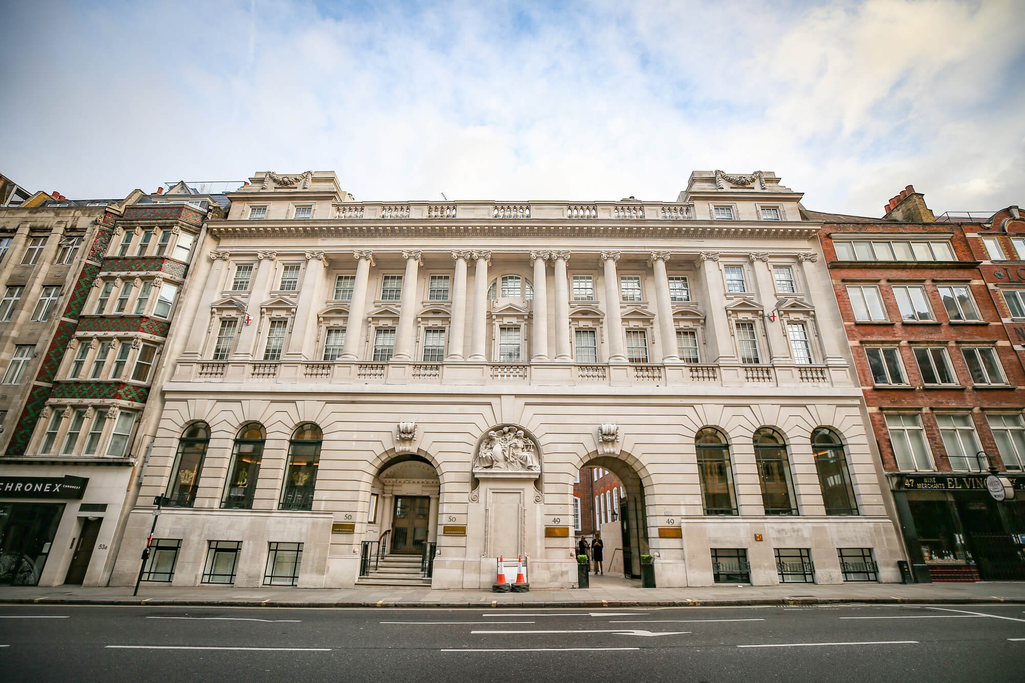 Apex Temple Court Hotel exterior