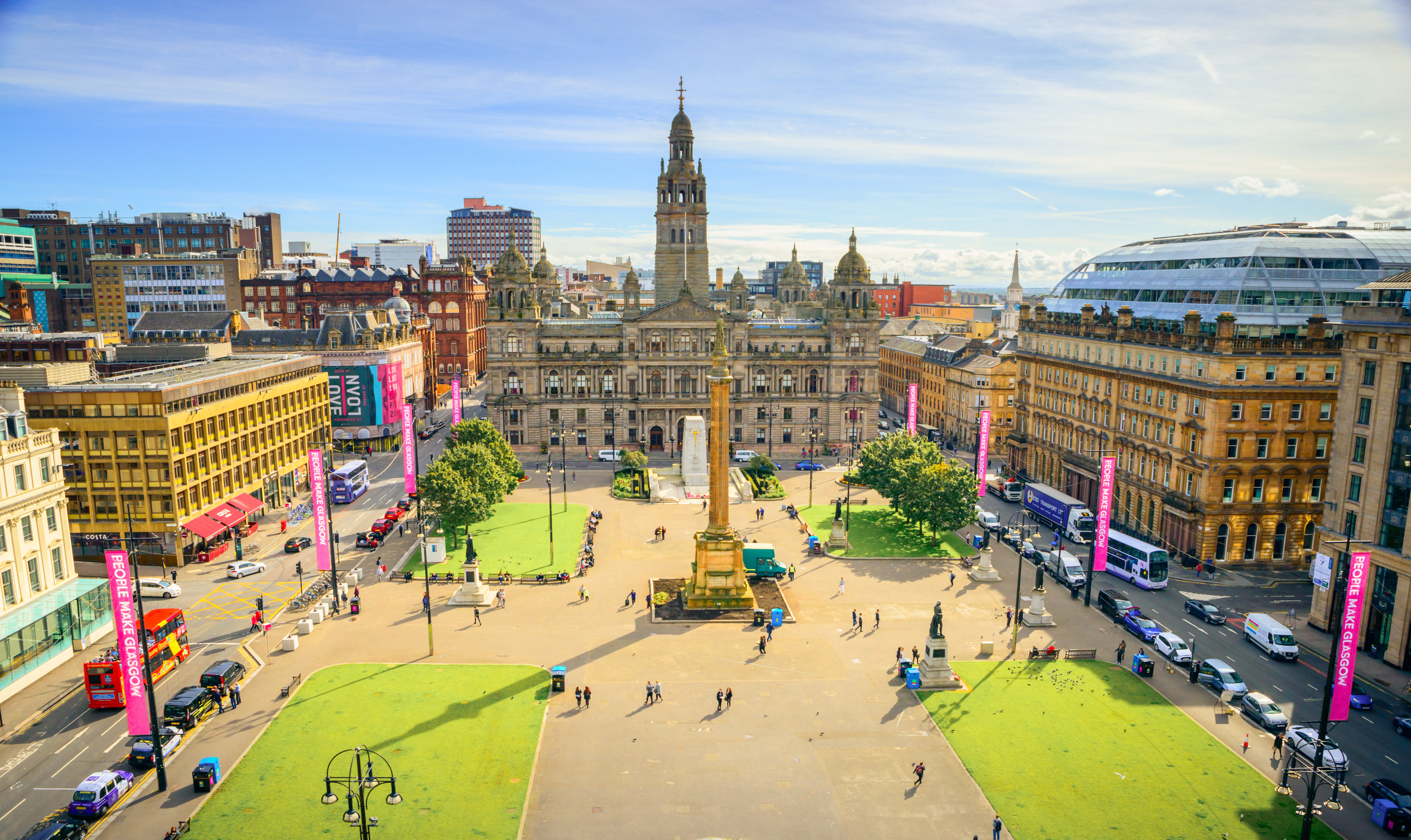 George Square And Glasgow City Chambers