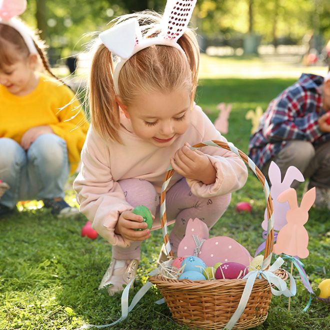 4535703 Egg Hunting 1X1 Blog