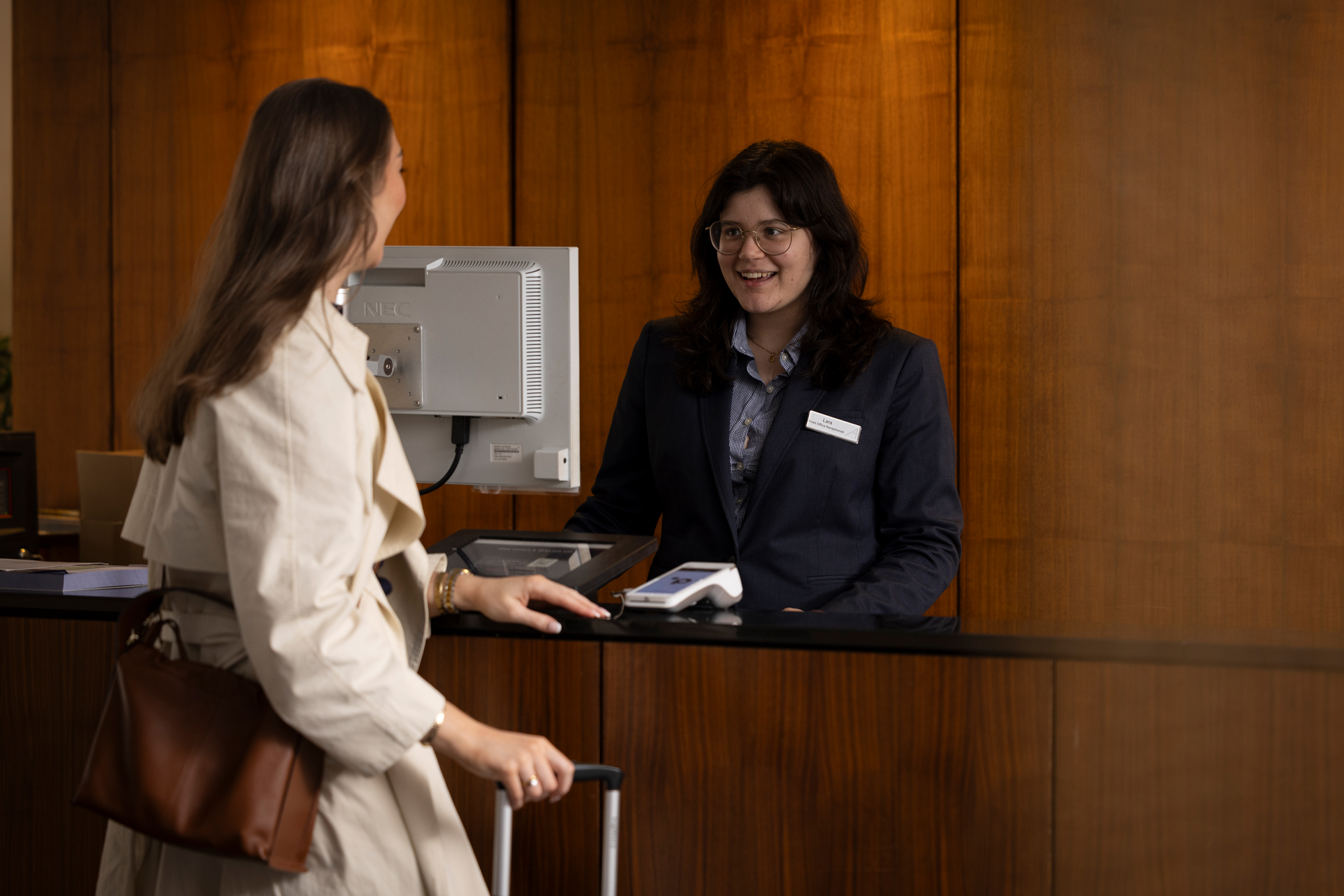 apex hotel reception