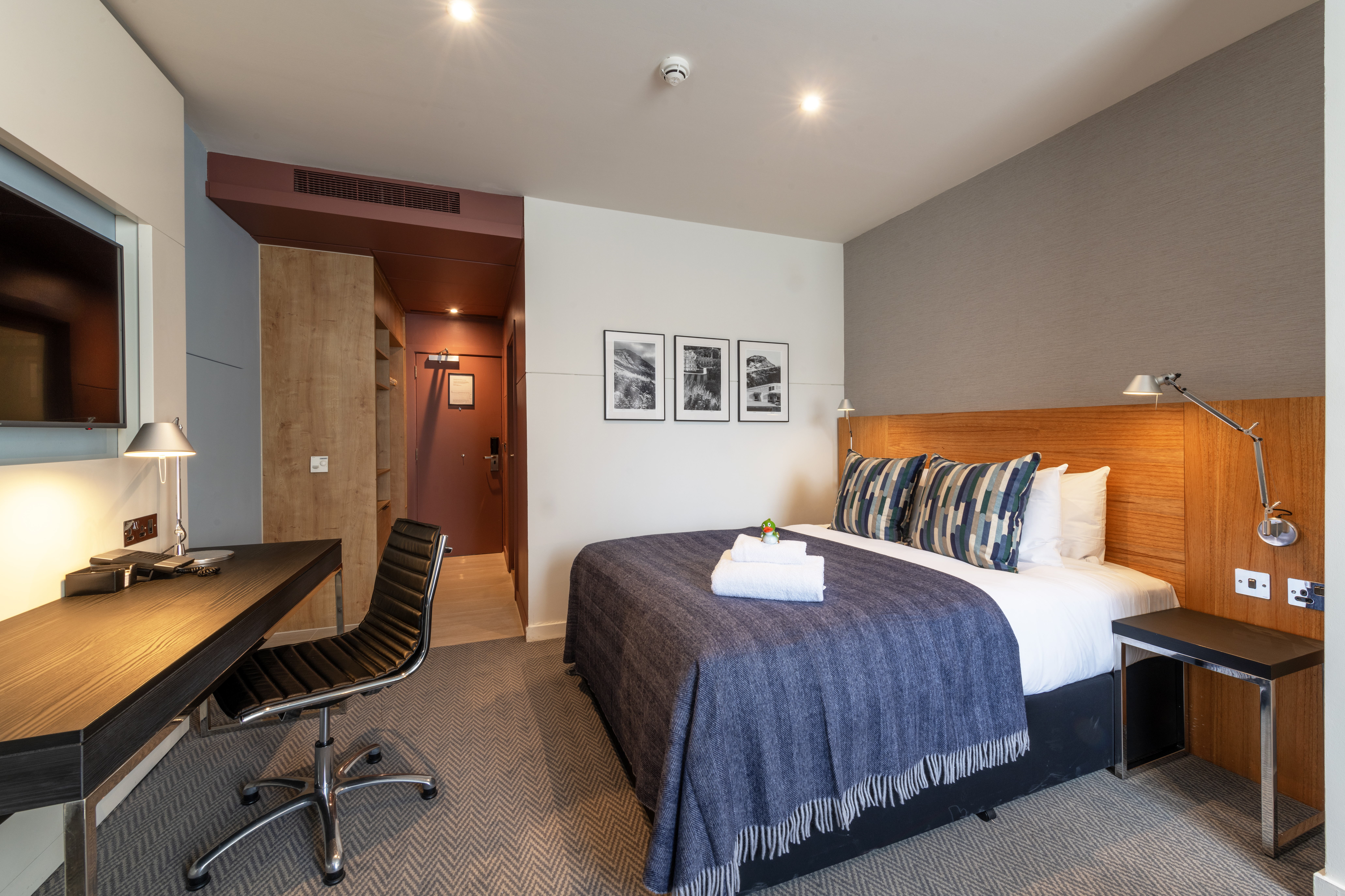 apex city of edinburgh rooms