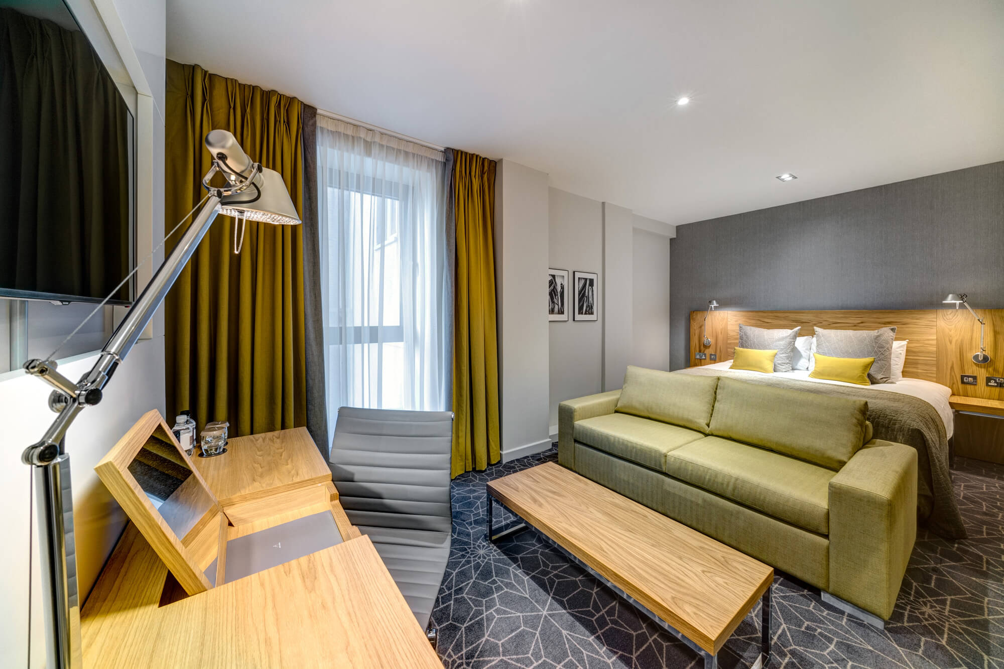 apex city of glasgow hotel room