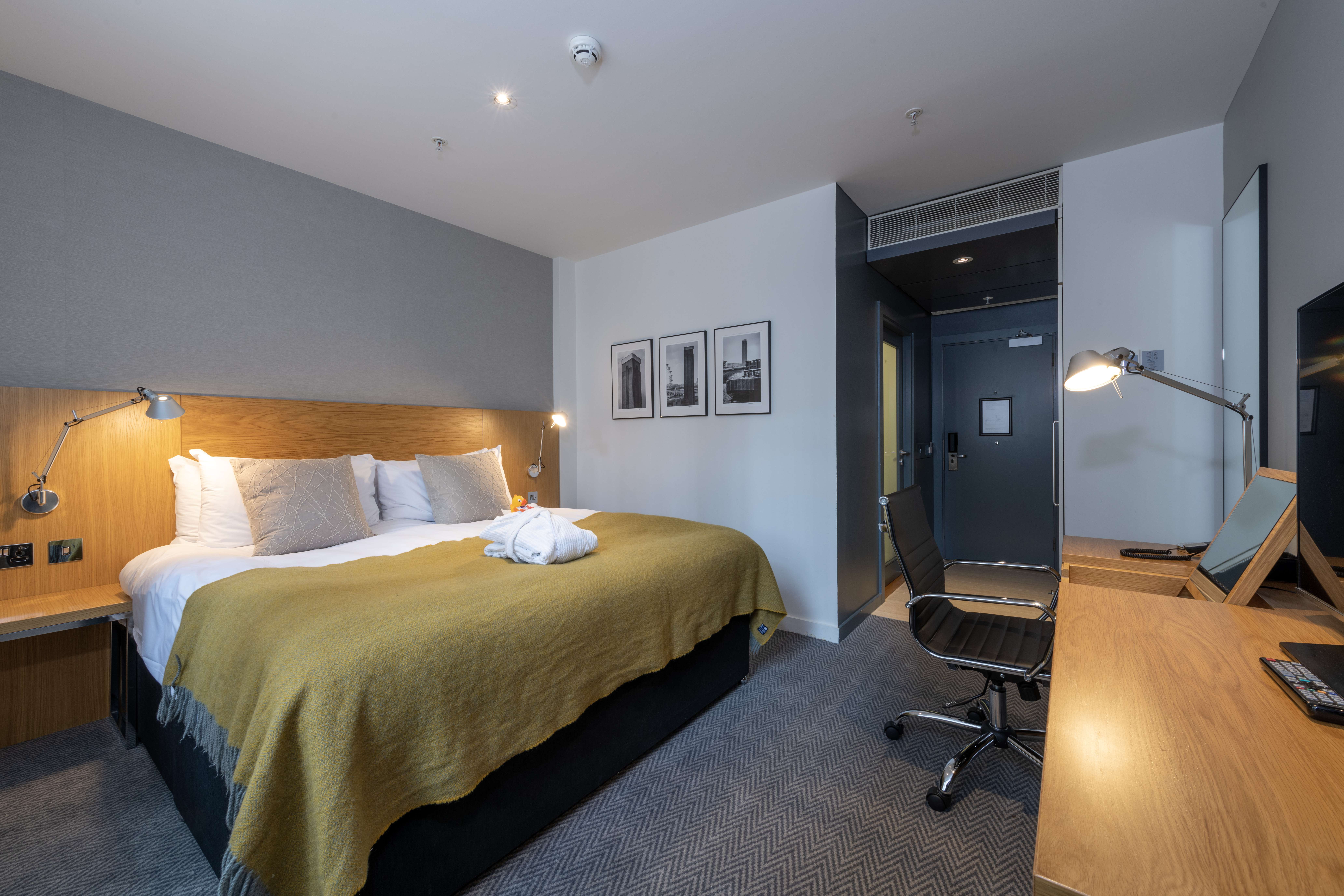 City Room at Apex City of London Hotel