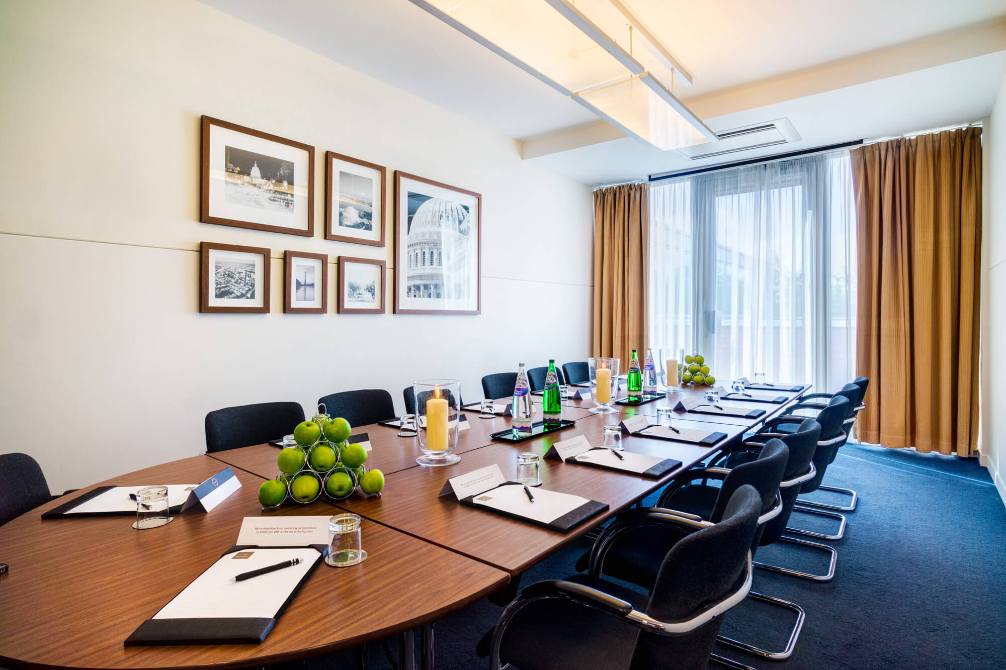 hotels with meeting rooms